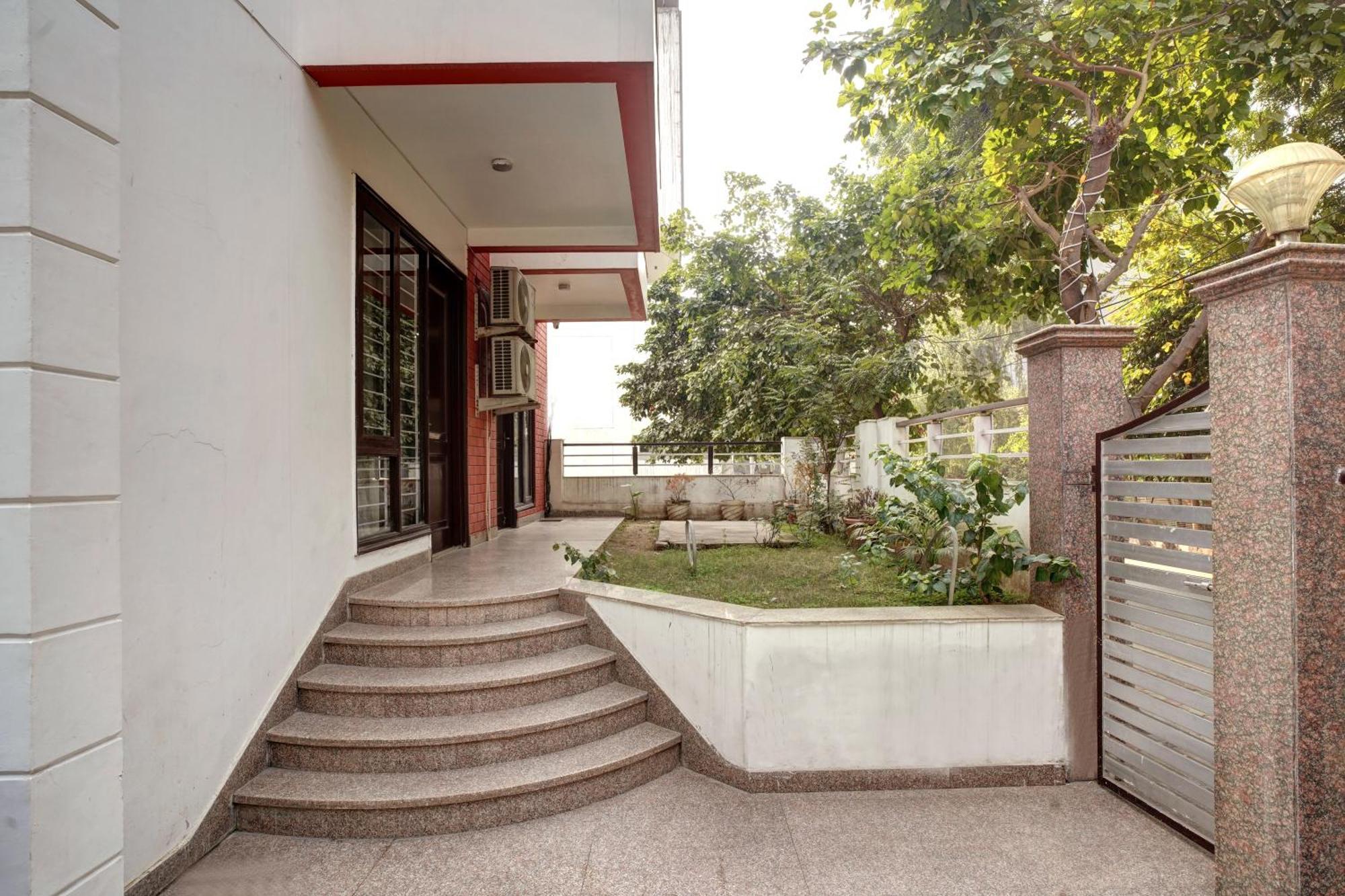 Nexhub Stay - Huda City Centre Gurgaon Dış mekan fotoğraf