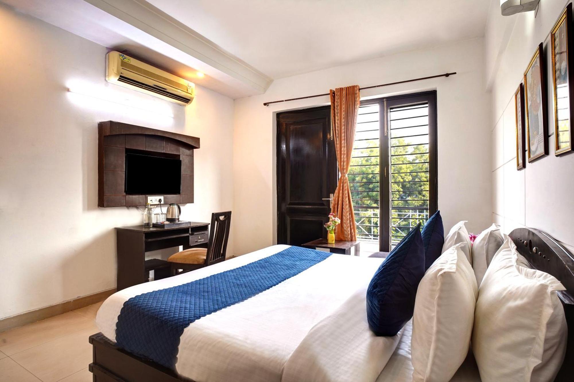 Nexhub Stay - Huda City Centre Gurgaon Dış mekan fotoğraf