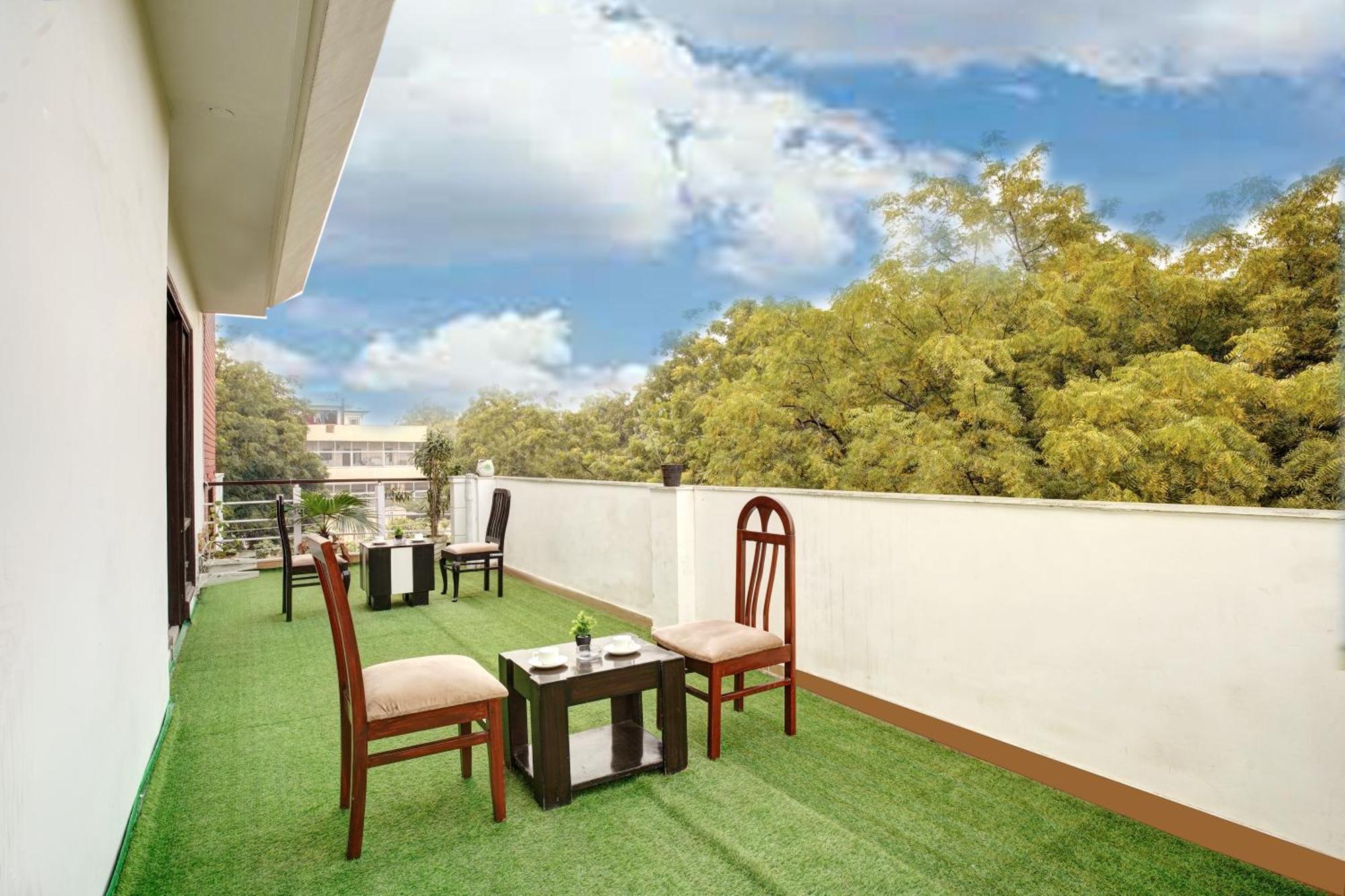Nexhub Stay - Huda City Centre Gurgaon Dış mekan fotoğraf