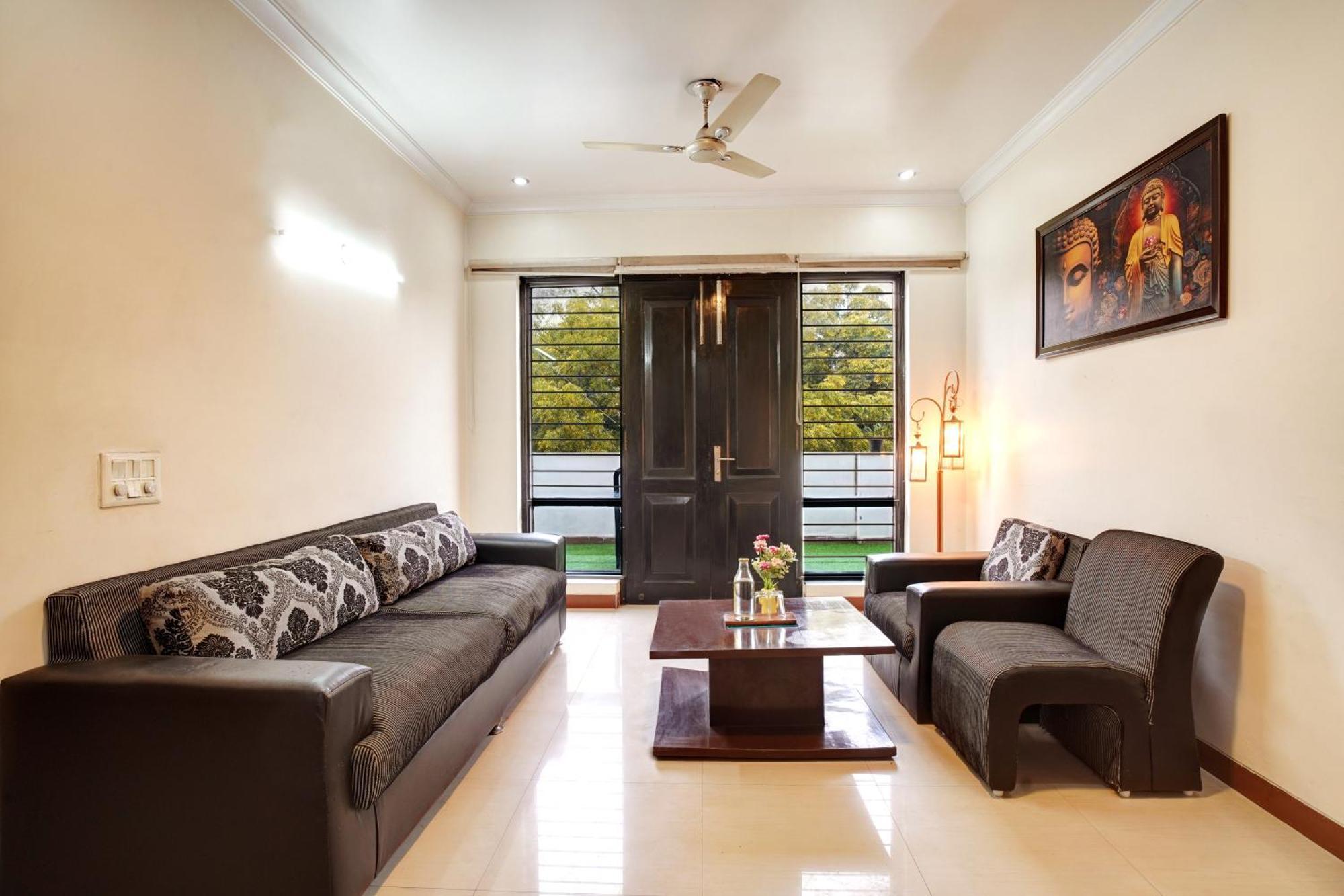 Nexhub Stay - Huda City Centre Gurgaon Dış mekan fotoğraf