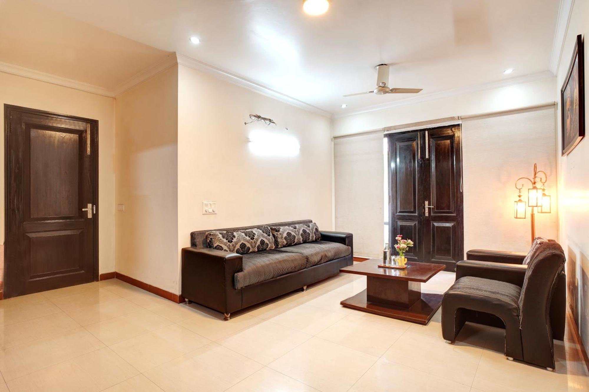Nexhub Stay - Huda City Centre Gurgaon Dış mekan fotoğraf