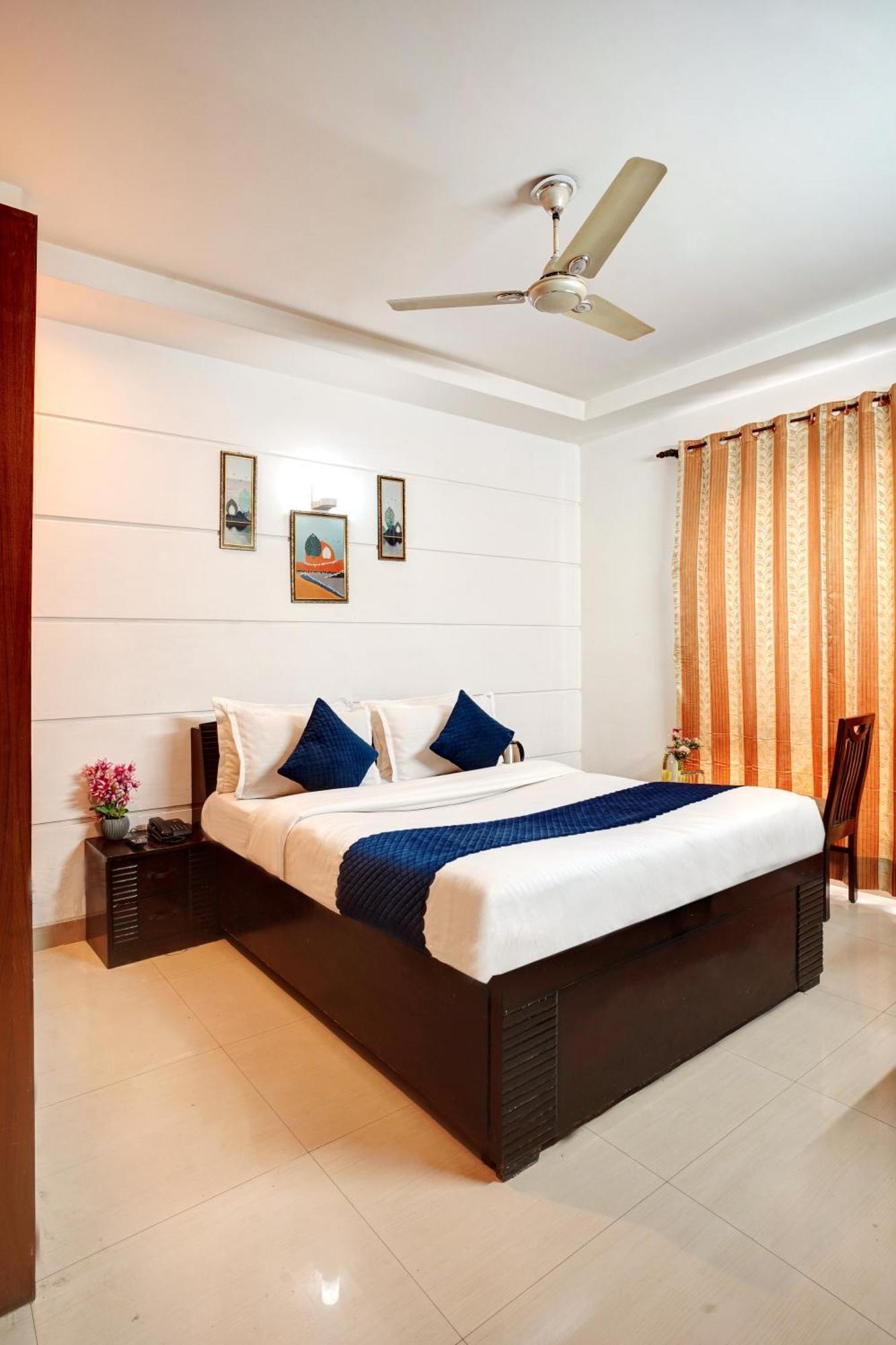 Nexhub Stay - Huda City Centre Gurgaon Dış mekan fotoğraf