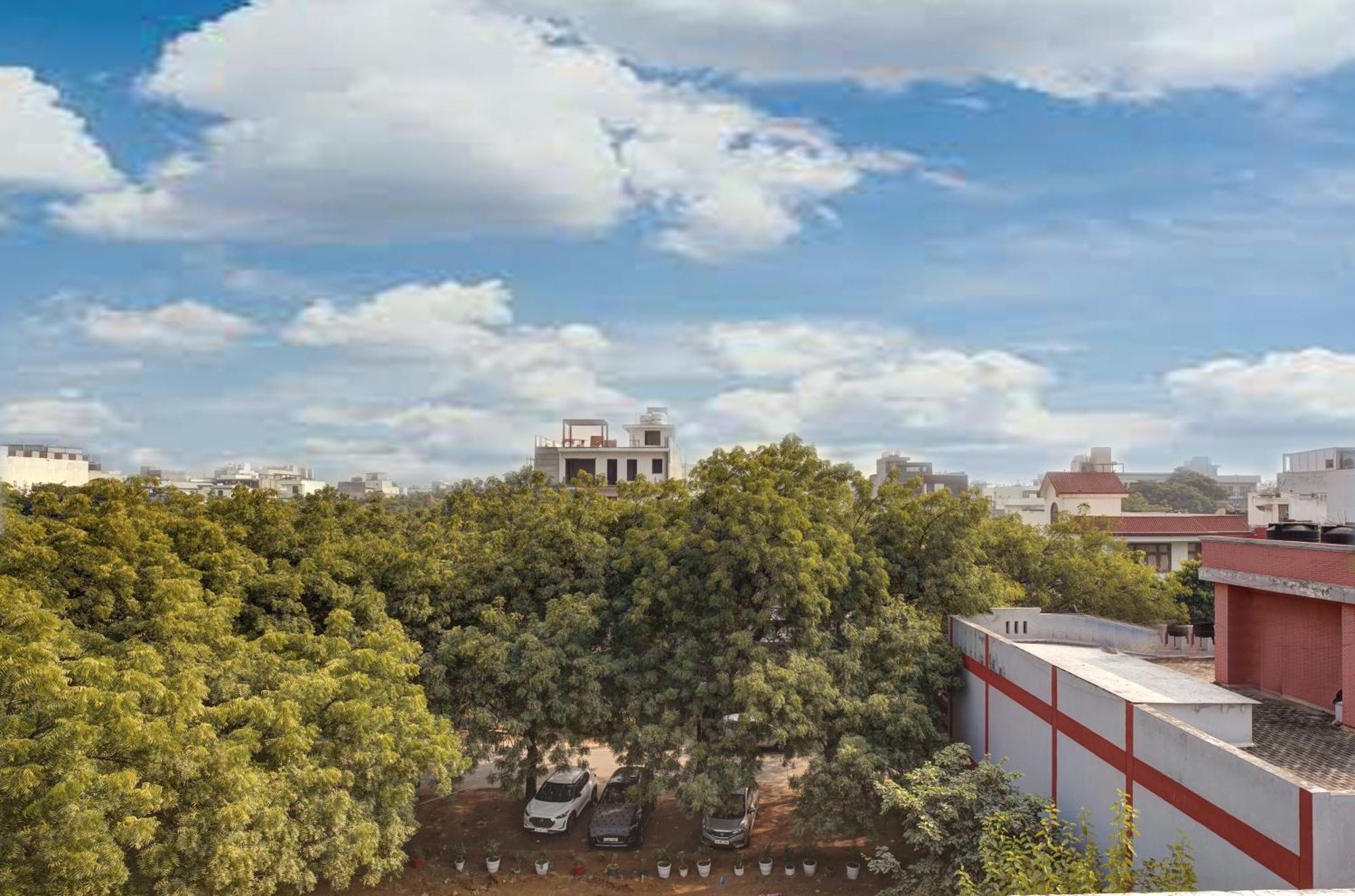 Nexhub Stay - Huda City Centre Gurgaon Dış mekan fotoğraf